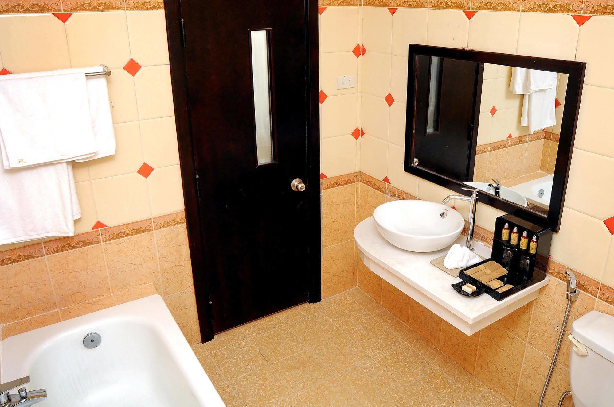 נה טראנג Camellia Nhatrang Hotel מראה חיצוני תמונה
